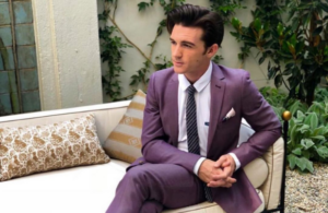 Drake bell canta en español