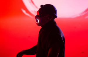 Wil i. am lanzar&aacute; cubrebocas inteligentes