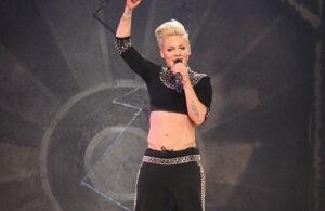 Pink en los Billboard 2021