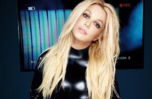 &iexcl;Ent&eacute;rate! Britney Spears revela tatuaje secreto y su &iacute;ntimo significado