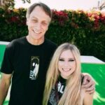 Avril Lavigne debuta en Tik Tok en compañía de Tony Hawk