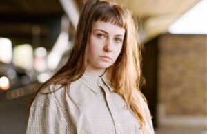 Biig Piig, la cantante irlandesa que deslumbró a Billie Eilish