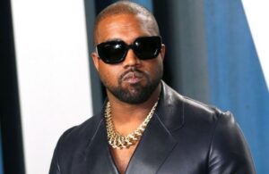 Kanye West demanda a tienda de autoservicio por copiar sus zapatos deportivos
