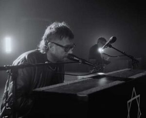 Polaris; el nuevo sencillo de Damon Albarn