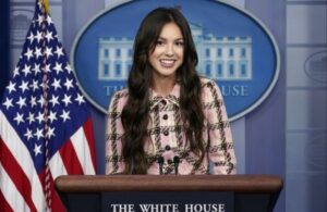 Olivia Rodrigo visita la Casa Blanca para alentar a los j&oacute;venes a vacunarse