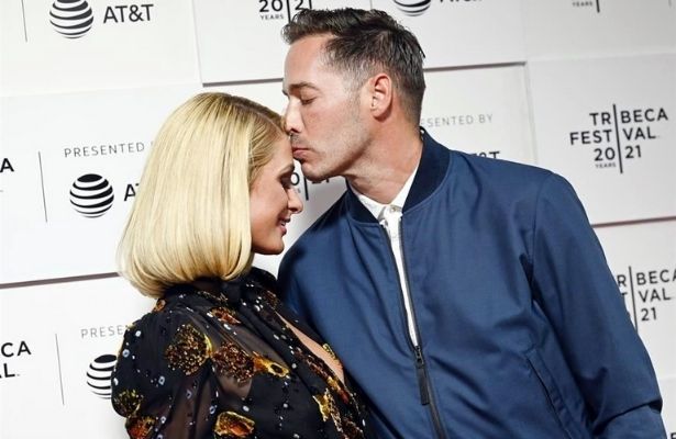 Paris Hilton podría estar embarazada de su primer bebé
