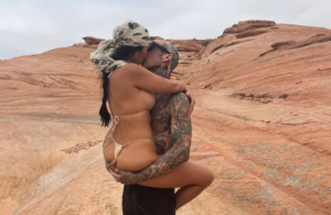 El beso viral de Travis Barker y Kourtney Kardashian