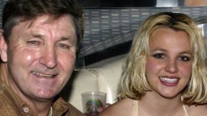 Padre de Britney Spears acepta dejar la tutela de su hija