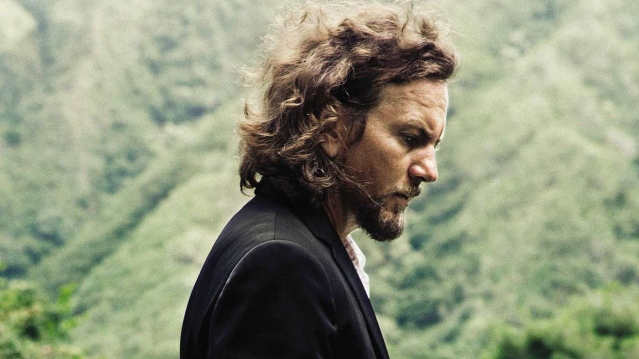 Eddie Vedder coverea 'Drive' de R.E.M. para película de Sean Penn