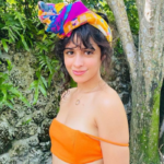 Camila Cabello muestra su cuerpo en bikini