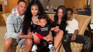 Rihanna y Nicki Minaj comparten foto juntas ¿Se viene colaboración?