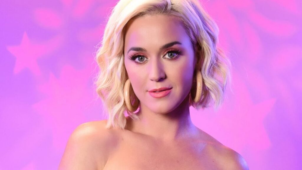 Katy Perry canta "All You Need Is Love" de The Beatles y sus fans enloquecen