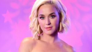 Katy Perry canta "All You Need Is Love" de The Beatles y sus fans enloquecen