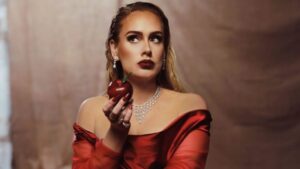 Adele lanza elegante video en blanco y negro de la canci&oacute;n 'Oh My God'