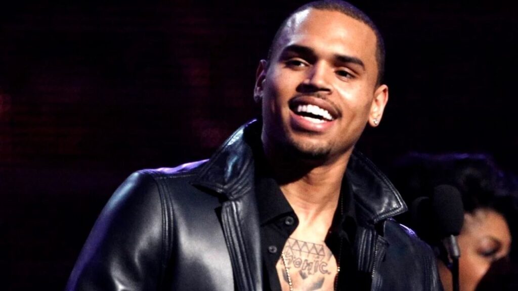 Acusan a Chris Brown, ex de Rihanna de presunta violación