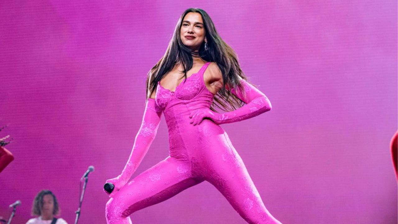Dua Lipa c