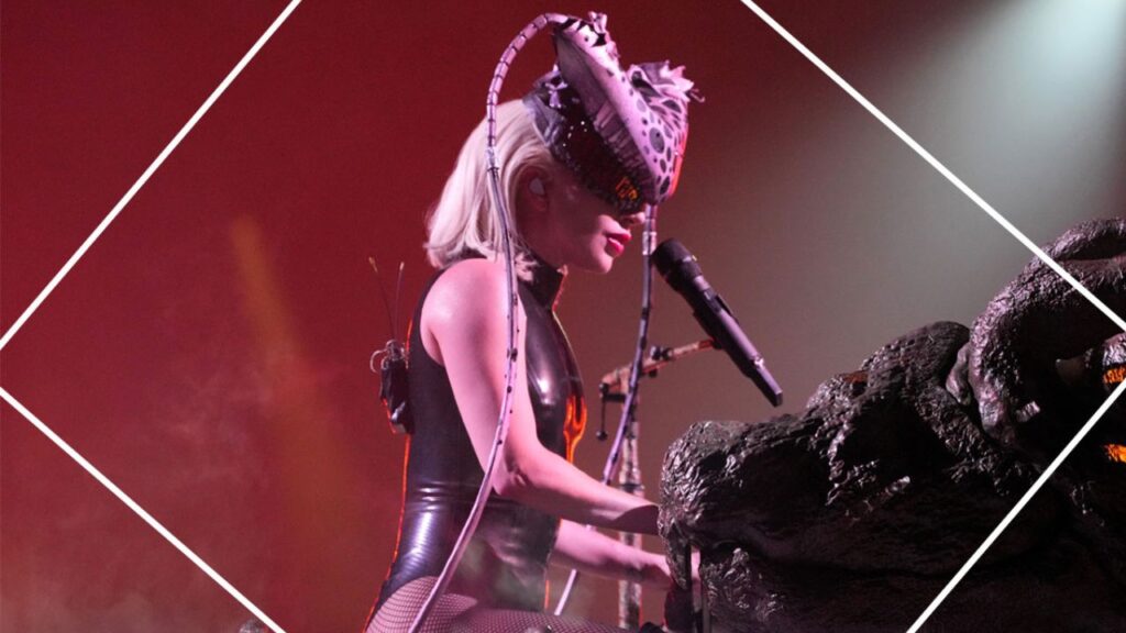 Lady Gaga T