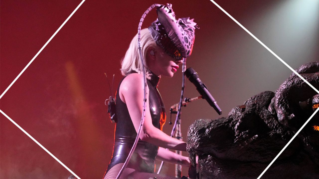 Lady Gaga T
