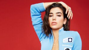 DUA LIPA.