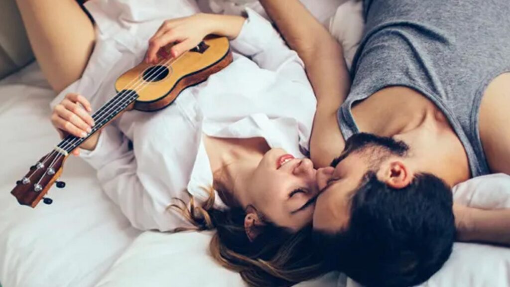 5 canciones que hablan de sexo y no sab&iacute;as
