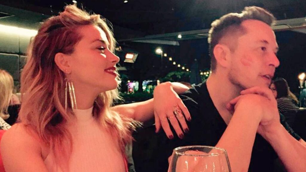 &iquest;Amber Heard pidi&oacute; dinero a sus amigos para pagarle a Johnny Depp?
