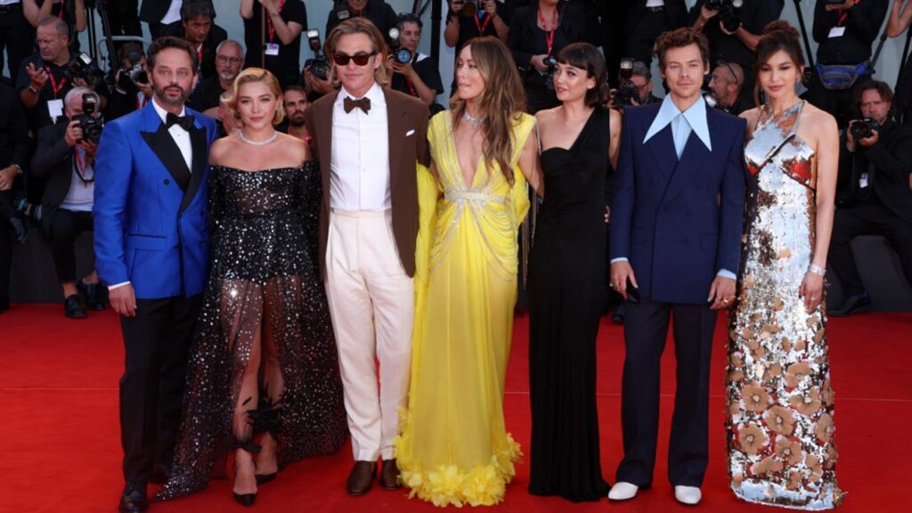 &iquest;Harry Styles escupi&oacute; a Chris Pine en Festival de Venecia?