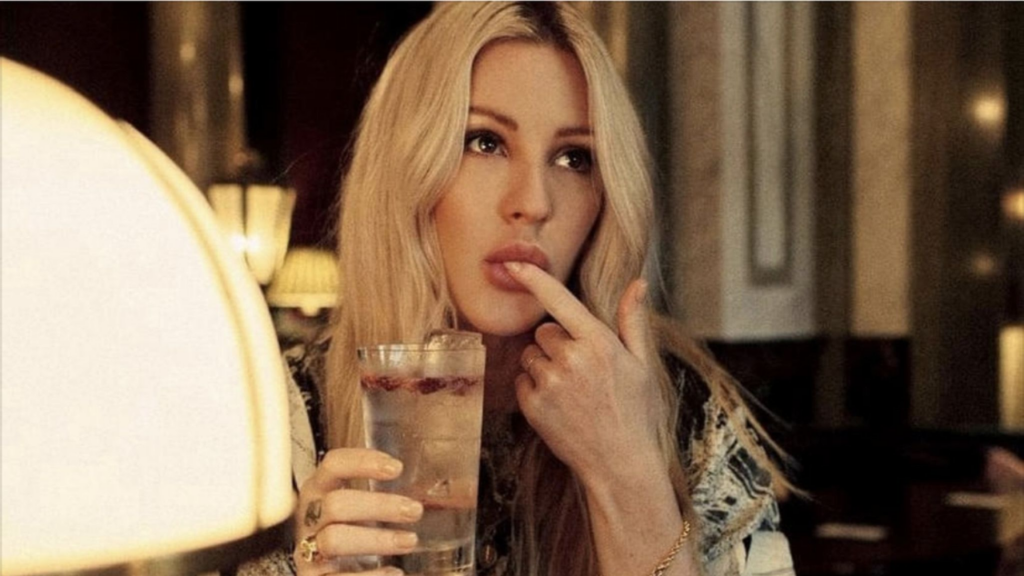 Ellie Goulding retrasará el estreno de su álbum dos meses