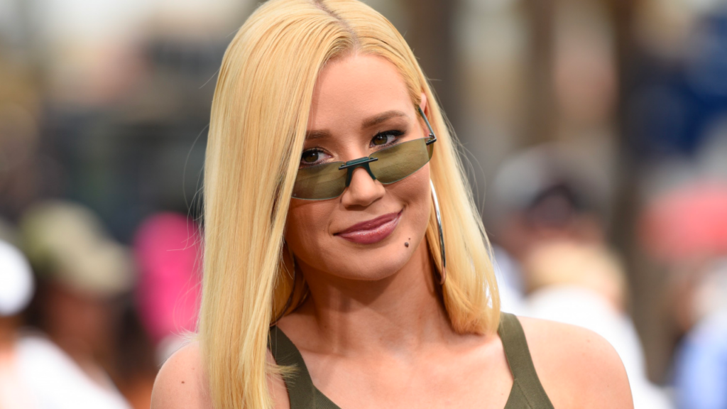 Iggy Azalea cumple lo que dijo a sus heaters y regresa a la m&uacute;sica