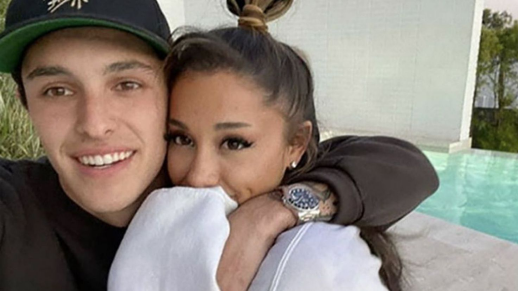 Ariana Grande le pagar&aacute; a Dalton Gomez 1.2 millones USD