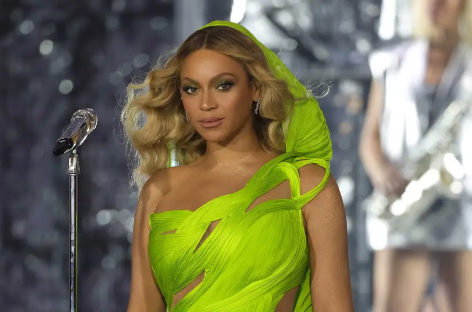 Beyonc&eacute; lanz&oacute; en streaming Grown Woman