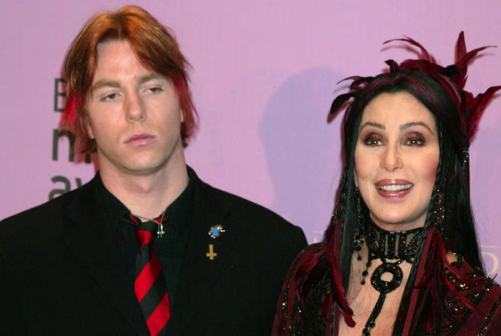 Cher solicita la tutela para su hijo Elijah