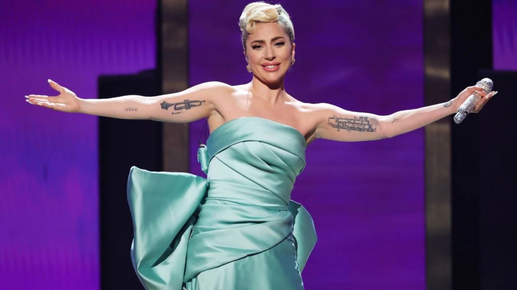 Lady Gaga podr&iacute;a lanzar un &aacute;lbum antes que el Joker
