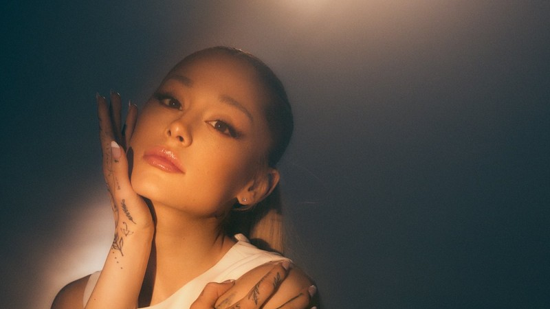 &iquest;El nuevo &aacute;lbum de Ariana Grande se llama Eternal Sunshine?