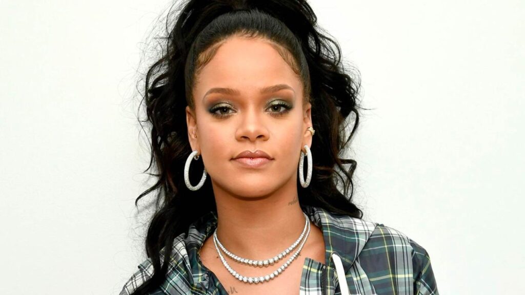 Rihanna est&aacute; prepar&aacute;ndose para su noveno &aacute;lbum