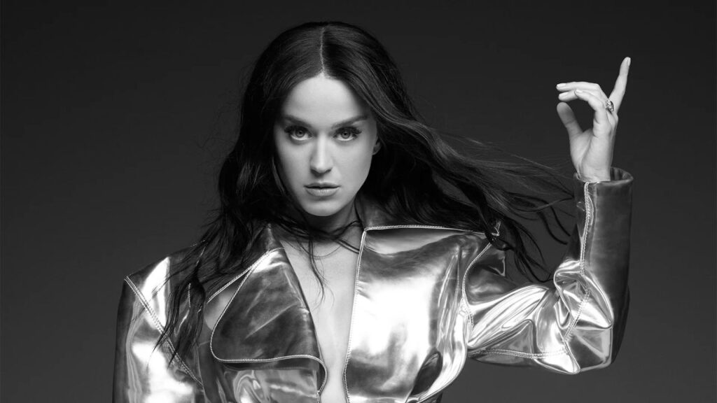 &iexcl;KATY PERRY REGRESA A LA M&Uacute;SICA!