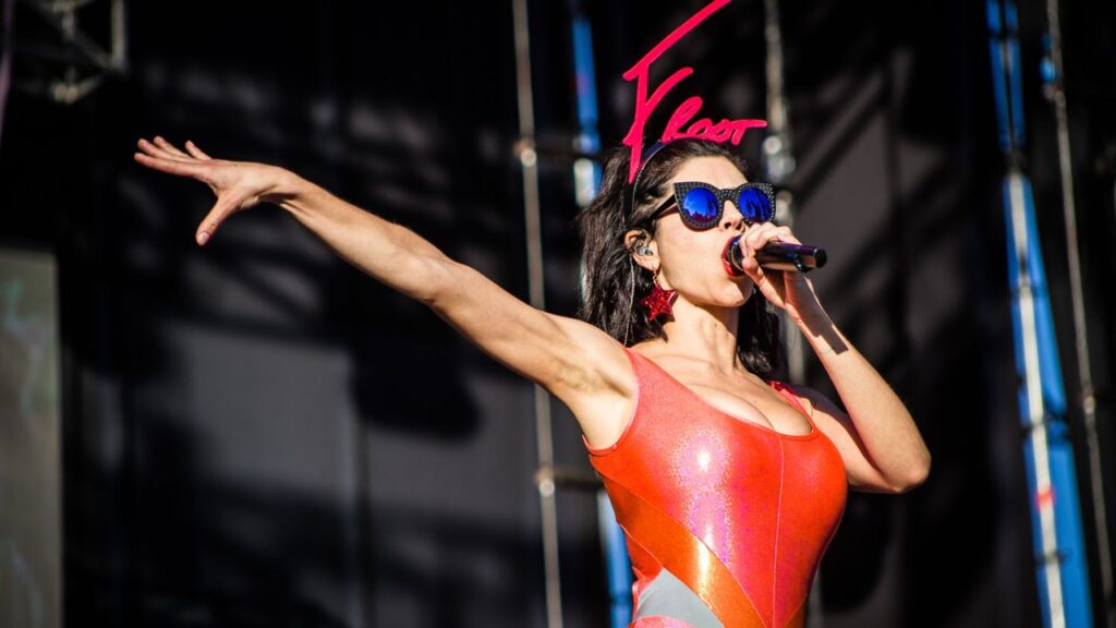 Marina revela que est&aacute; trabajando en su sexto &aacute;lbum