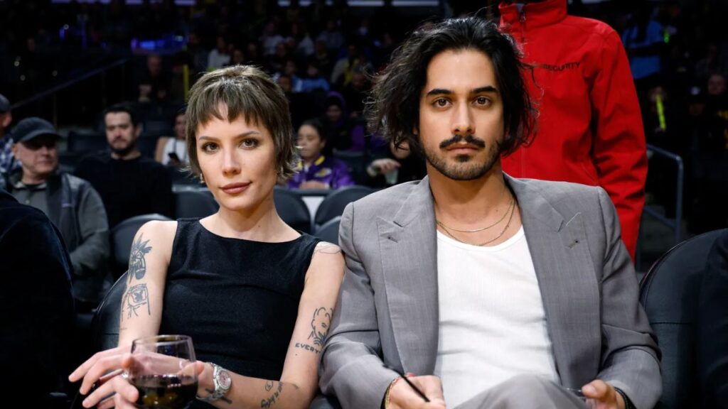 Halsey y&nbsp;Avan Jogia provocan rumores de compromiso