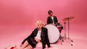 Ros&eacute; y Bruno Mars conquistan el inicio de 2025