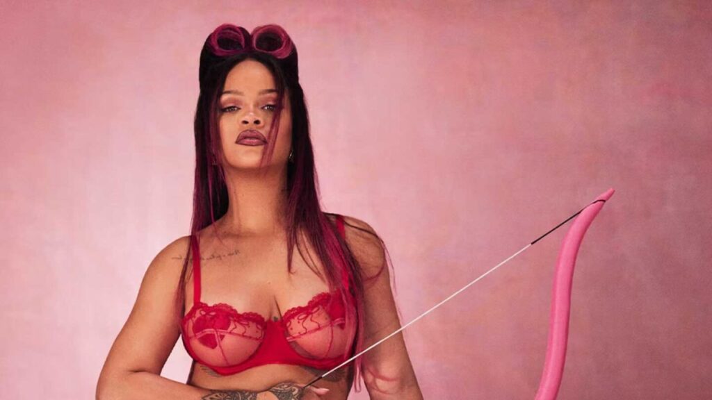 Rihanna se roba todas las miradas con su &uacute;ltima aparici&oacute;n