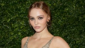 Lily-Rose Depp deslumbra con los mejores looks de Chanel
