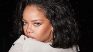 Rihanna deslumbra con su homenaje a Pitufina