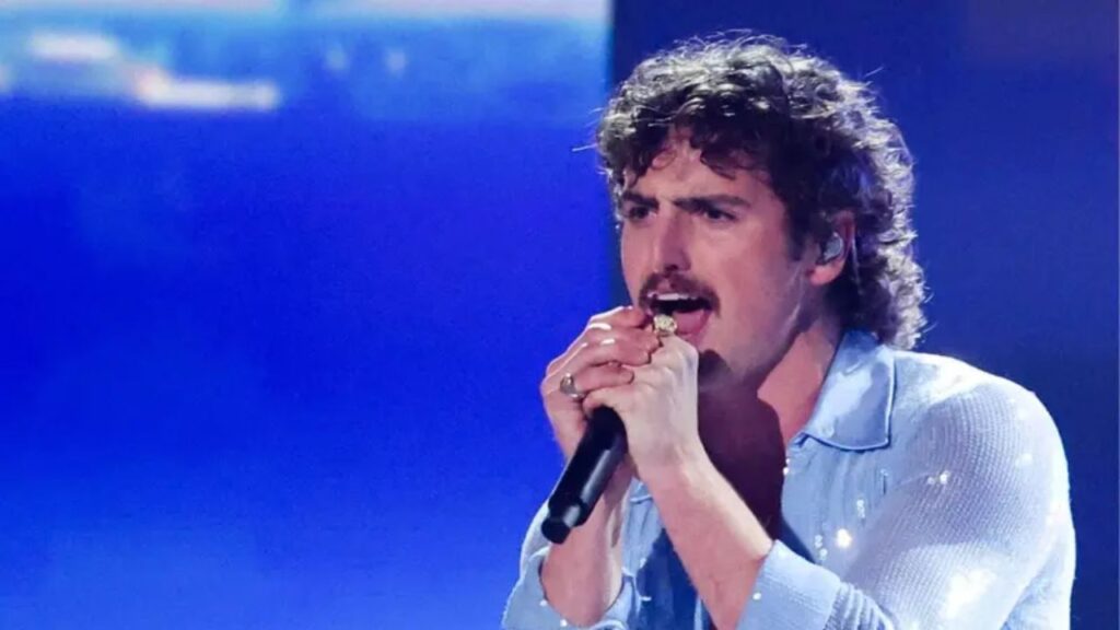 Benson Boone sorprende con nueva canci&oacute;n