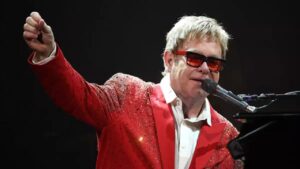 Elton John regresa con nueva m&uacute;sica