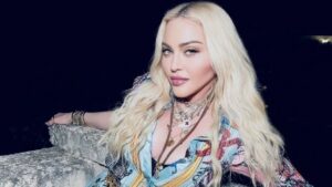 Madonna impacta con lujosos accesorios dentales