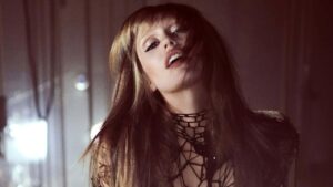 Miley Cyrus sorprende con un &aacute;lbum visual