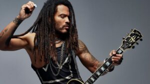 😳🔥 Lenny Kravitz pierde CUATRO rastas en pleno concierto&hellip; y aun as&iacute; no piensa dejar de bajar con su p&uacute;blico