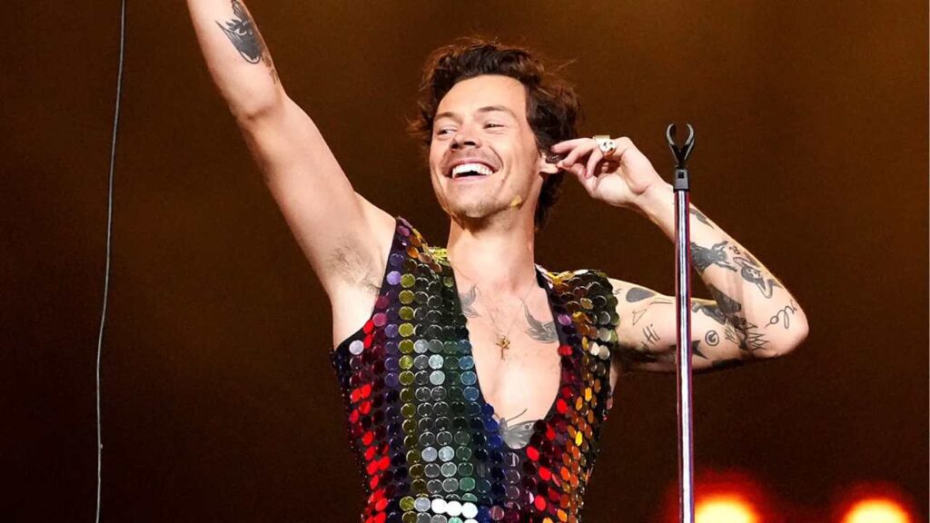 Harry Styles planea boda íntima con Zoe Kravitz
