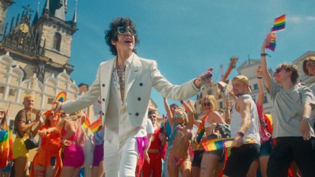 LP celebra una década del disco que cambió su vida