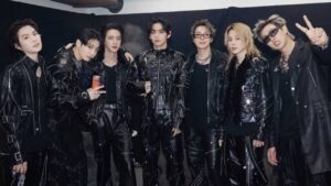 Fans de BTS en México disfrutan concierto en El Paso, Texas con telescopios y binoculares