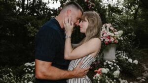 Taylor Swift y Travis Kelce ya planean su boda y revelan quiénes podrían quedar fuera de la lista